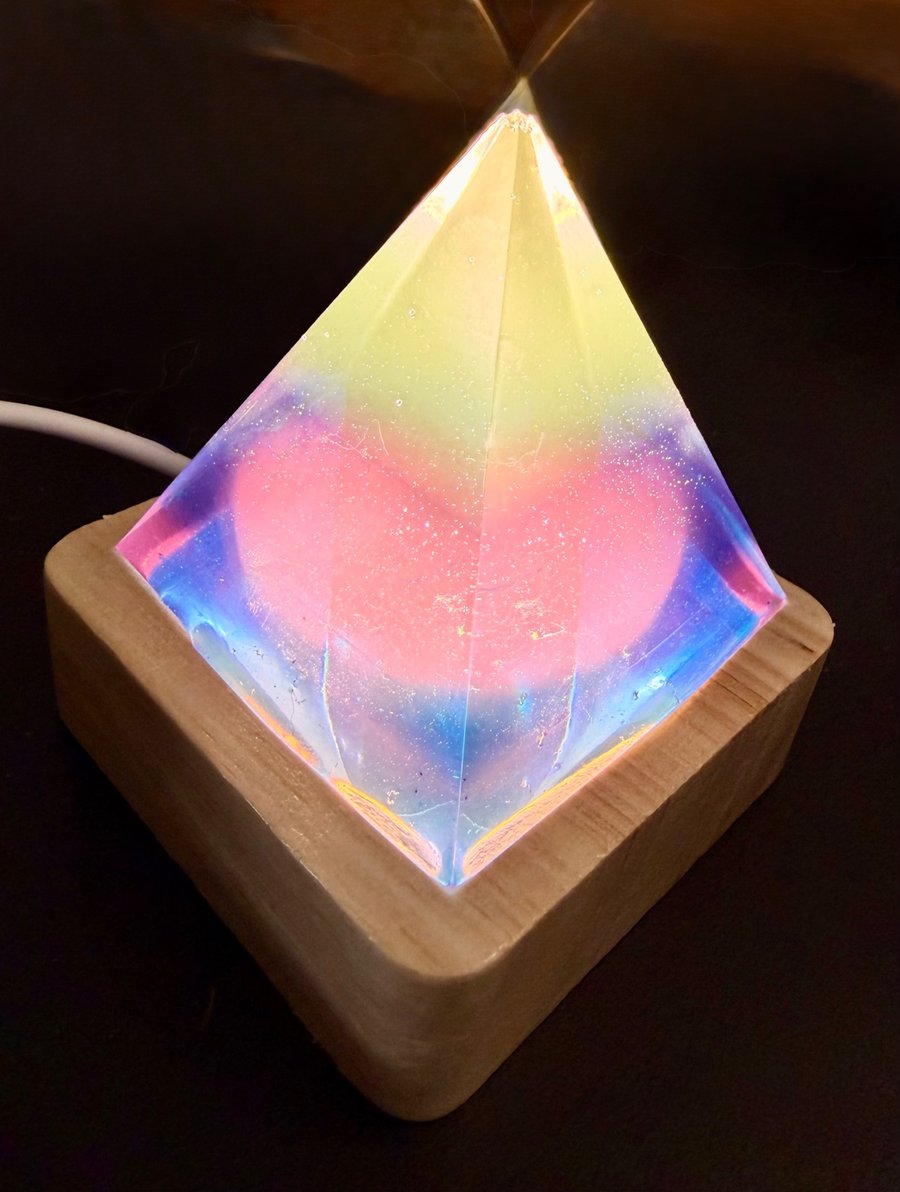 Pyramid nightlight with usb cable light base - Folksy