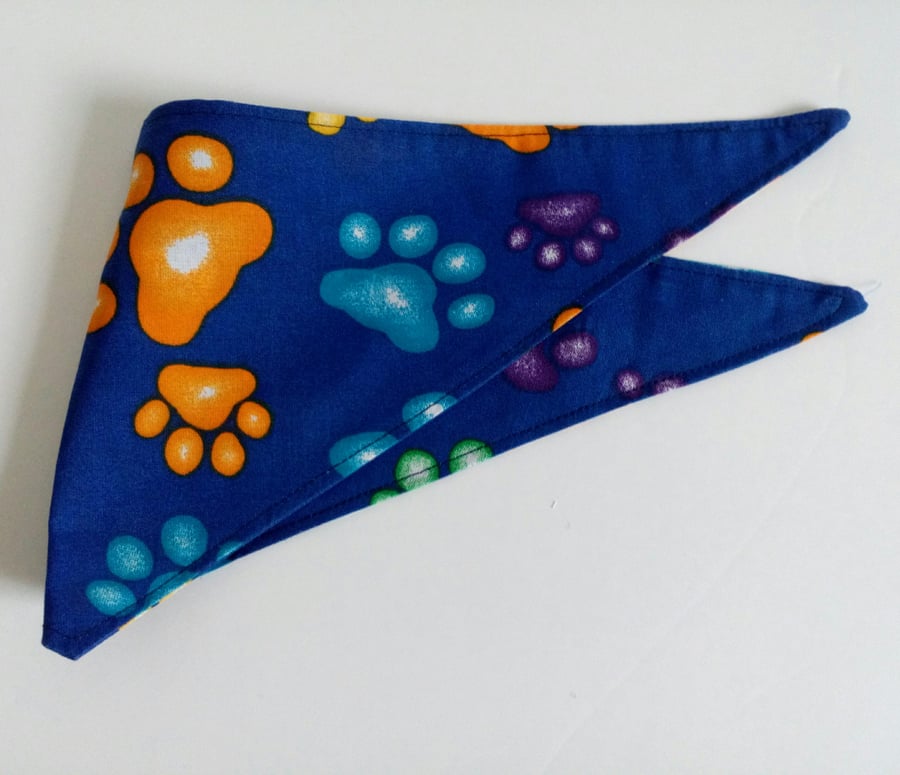 Dog Bandana, extra small, up to 11" neck, paw prints, neckerchief style