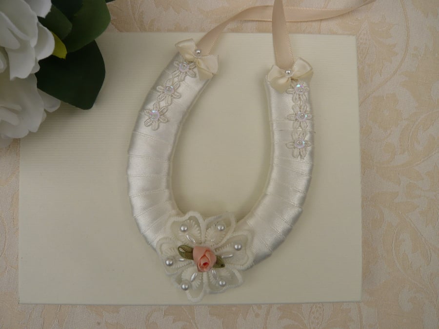 Ivory Wedding Horseshoe