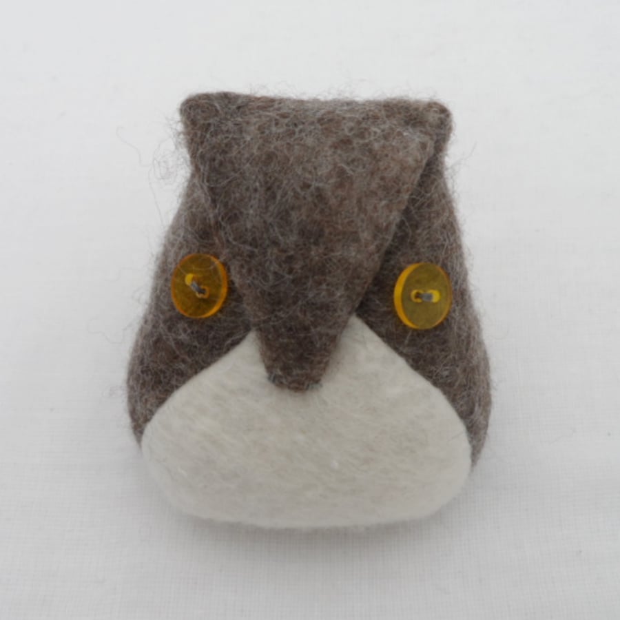 Owl pin cushion, felted (white)