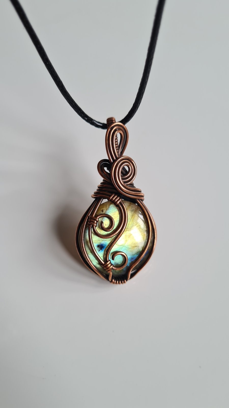 Multicoloured Natural Labradorite Copper Necklace Pendant Gift Crystal Jewellery