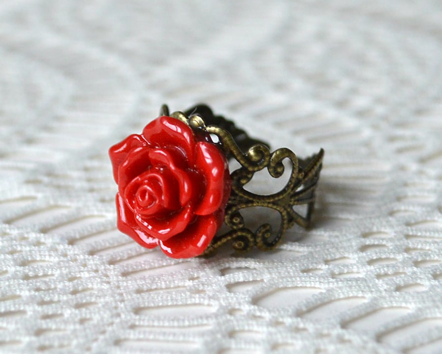 Red Rose Ring