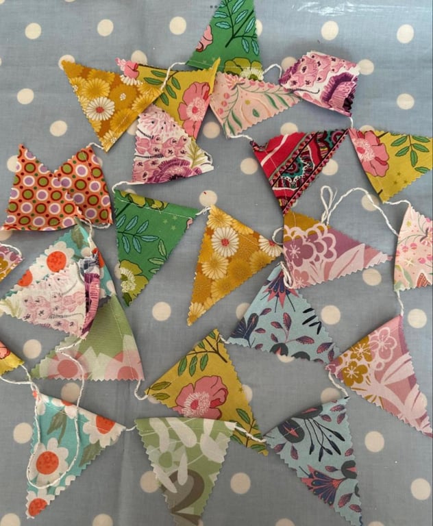 Mini Bunting In gingham  Fabrics