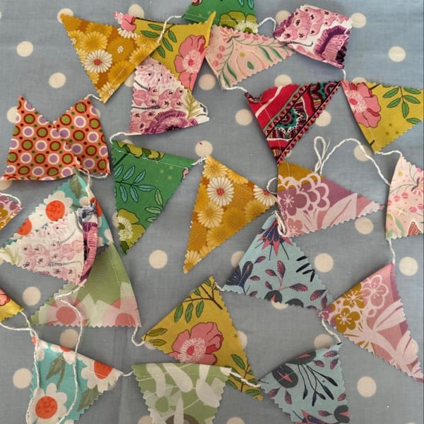 Mini Bunting In gingham  Fabrics