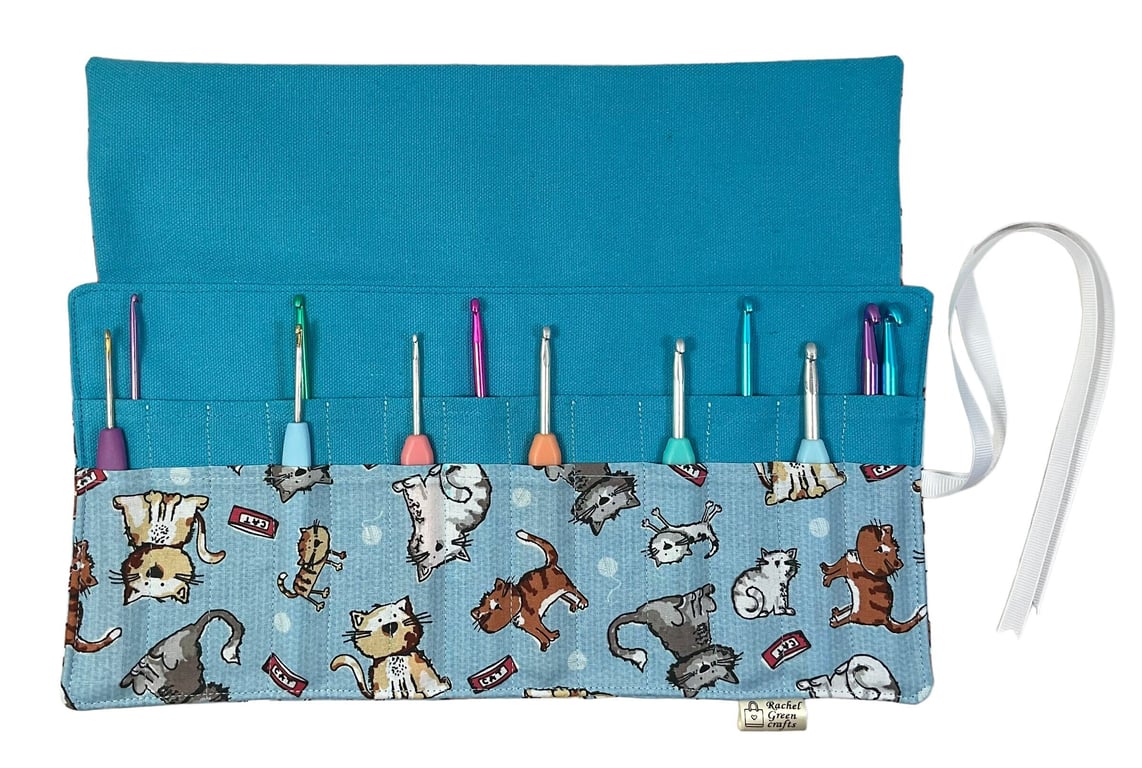 Crochet hook case with cats, Ergonomic hook organiser, roll up short Dpn case, c