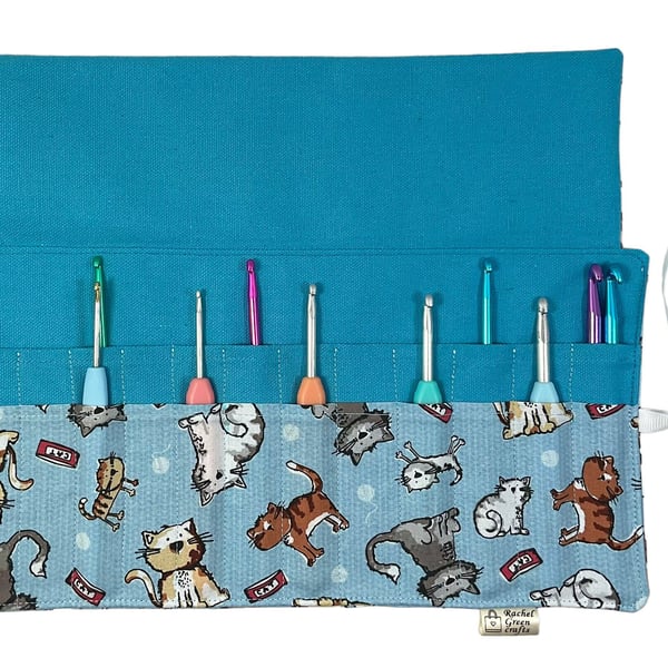 Crochet hook case with cats, Ergonomic hook organiser, roll up short Dpn case, c