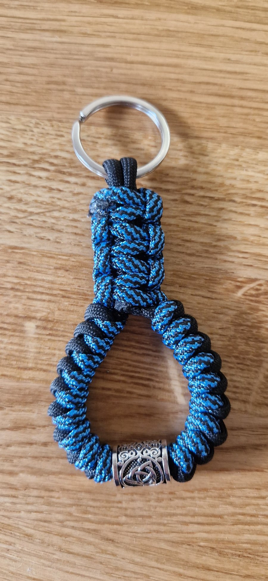 Paracord keychain
