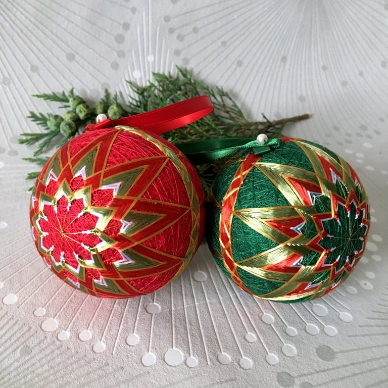 Handmade Japanese Temari Christmas Ornaments, 2 pieces Set in Origami Gift Box