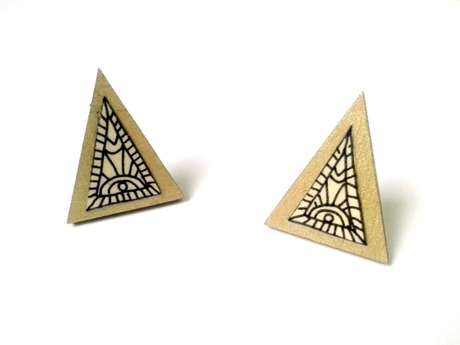 Gold Illustrated Geometric Pattern Triangle Stud Earrings