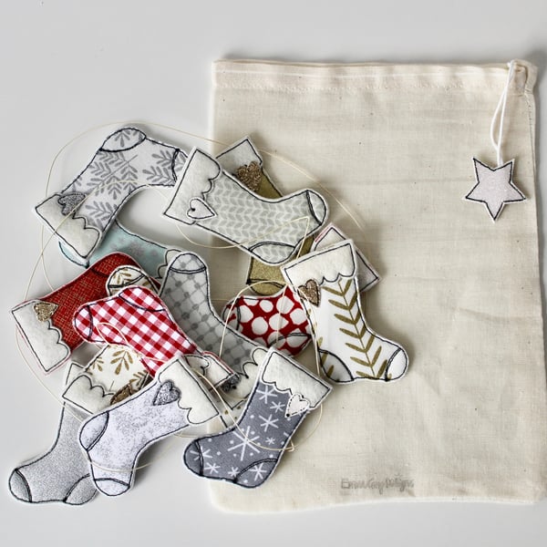 'Christmas Stocking Garland' - Hanging Decoration