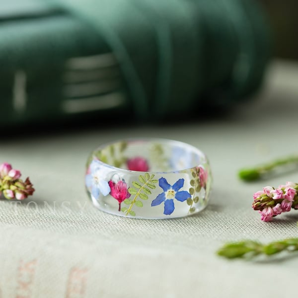 English Wildflower Resin Ring