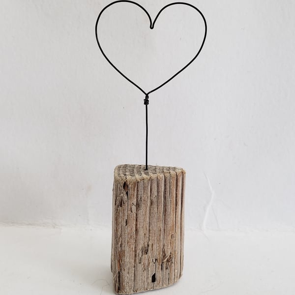'I love you' Driftwood and wire heart