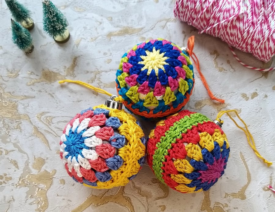 Crochet Baubles Set of 3 Christmas Tree Decorations Free P&P