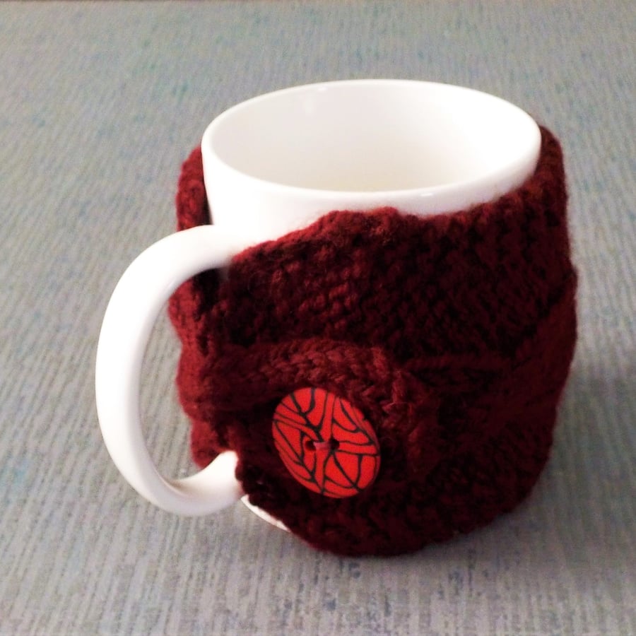 Round button mug cosy handknit British wool wine red useful gift