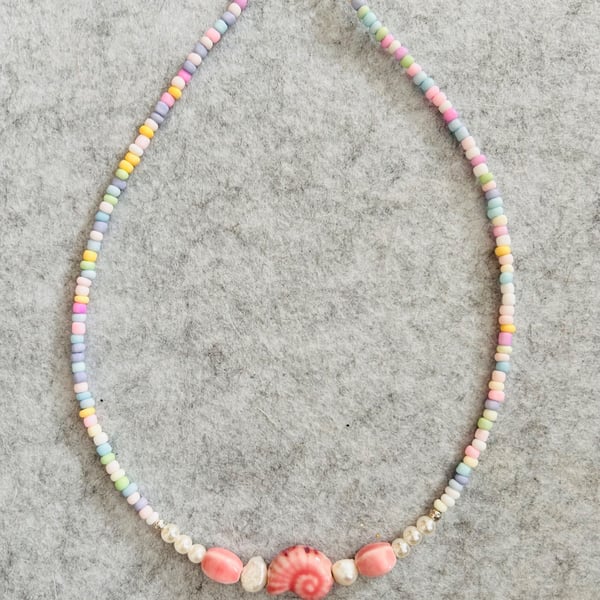 Pretty Pastel beaded necklace 