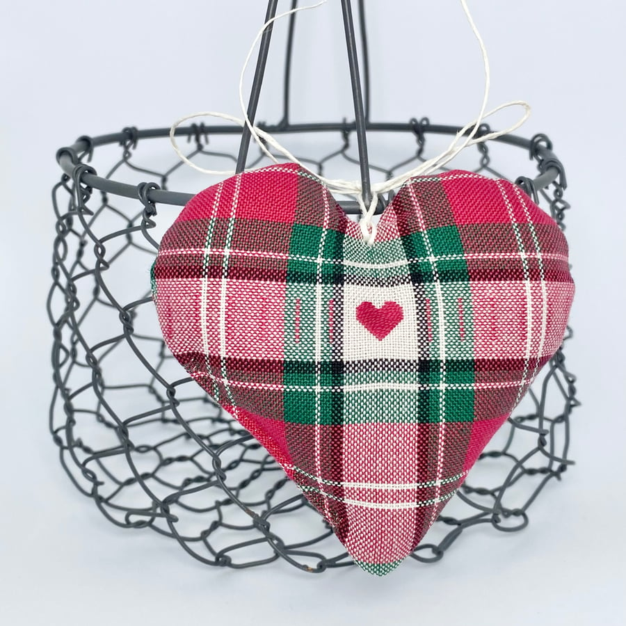 RED PLAID HEART DECORATION - with red heart motif