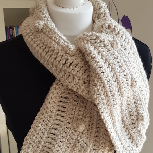 Crochet Bobble Scarf