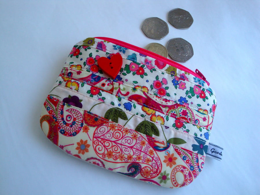 Floral Cotton   Coin Purse - Liberty fabric - heart button 