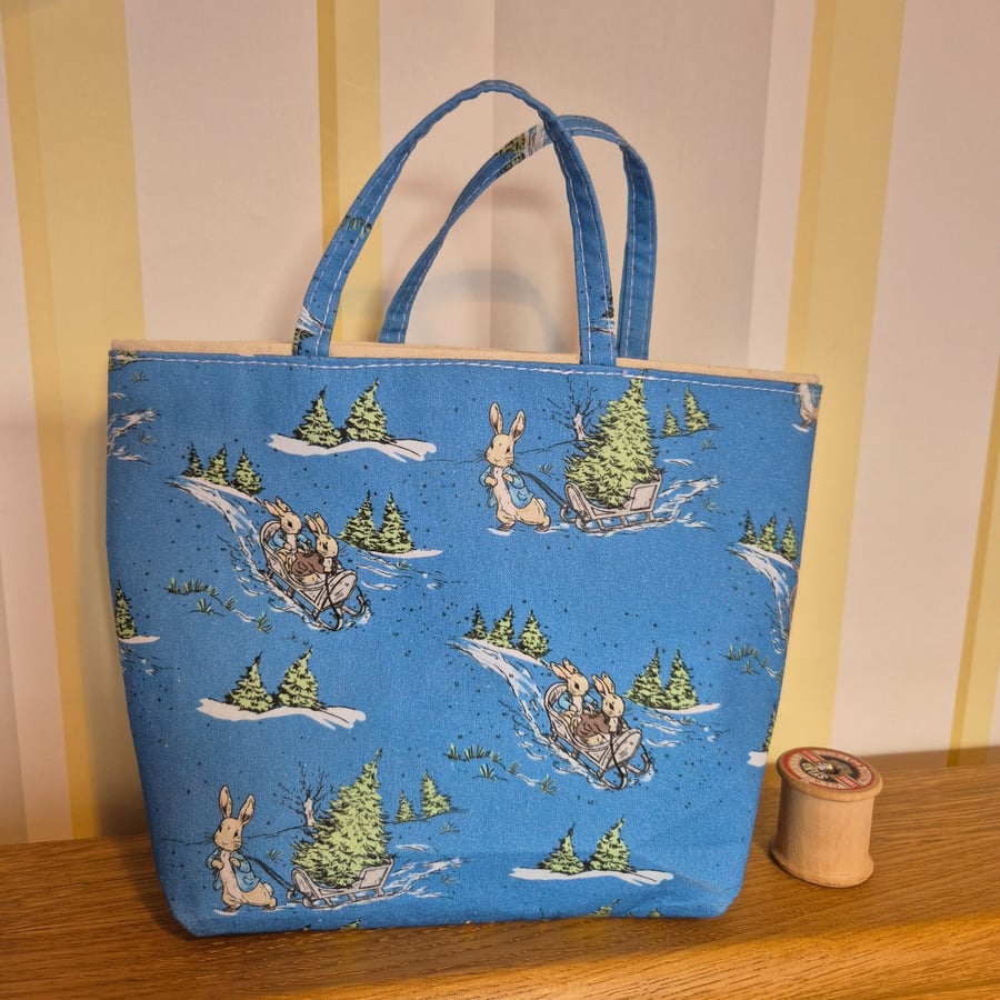 Christmas gift bag: Peter Rabbit on blue