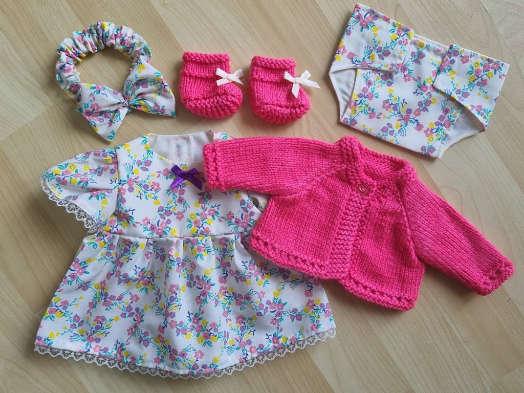 14 inch Dolls 5 piece Spring Meadow clothing set (87)