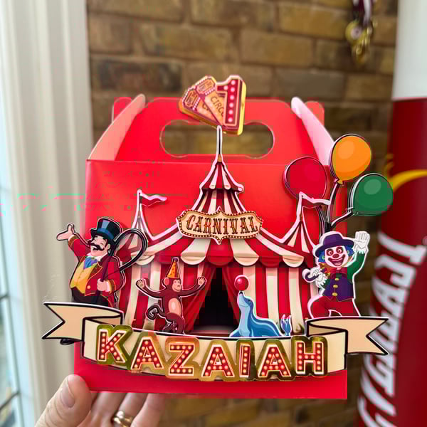 6 Personalised circus carnival party boxes, party bags 