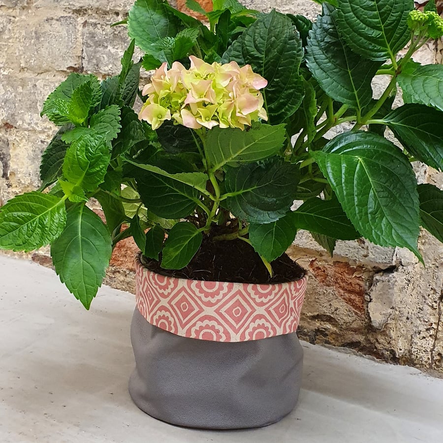 Fabric Pot Cover with pink contrasting cuff