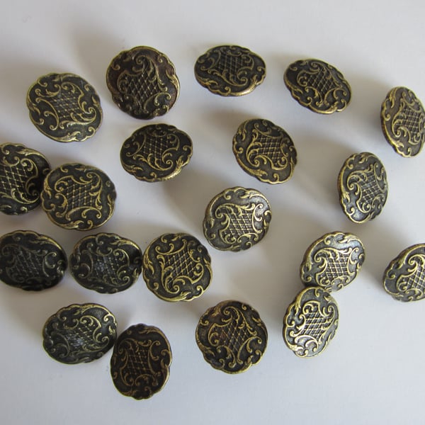 20 Metal Patterned Buttons - 15 mm