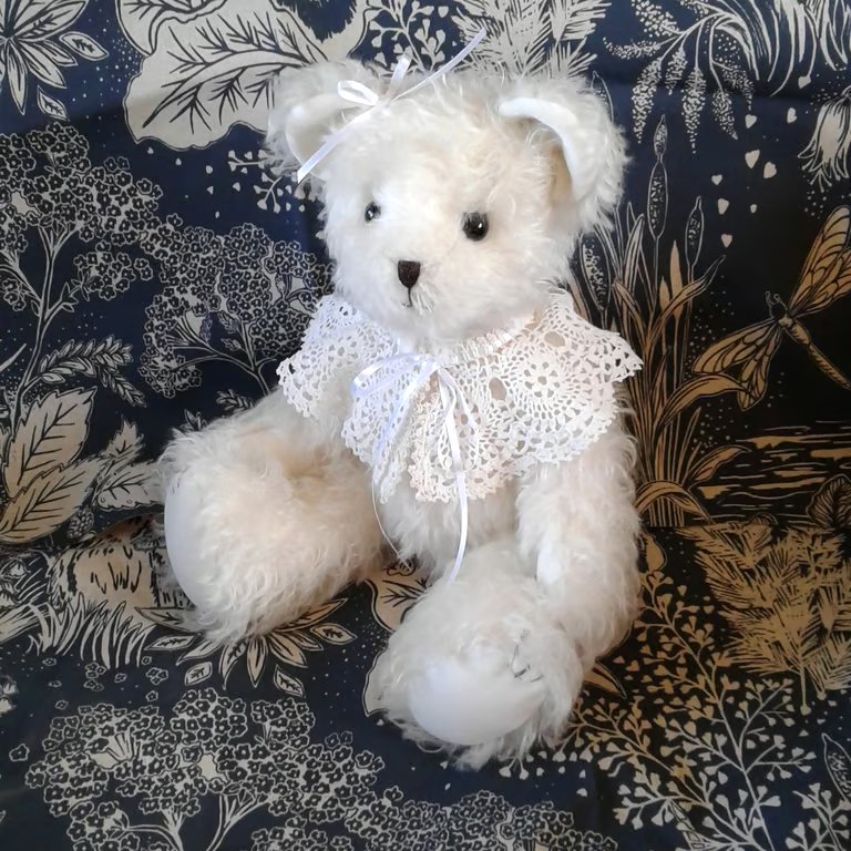 Collector's teddy bear, Ammi a jointed Mohair bear with a vintage lace collar
