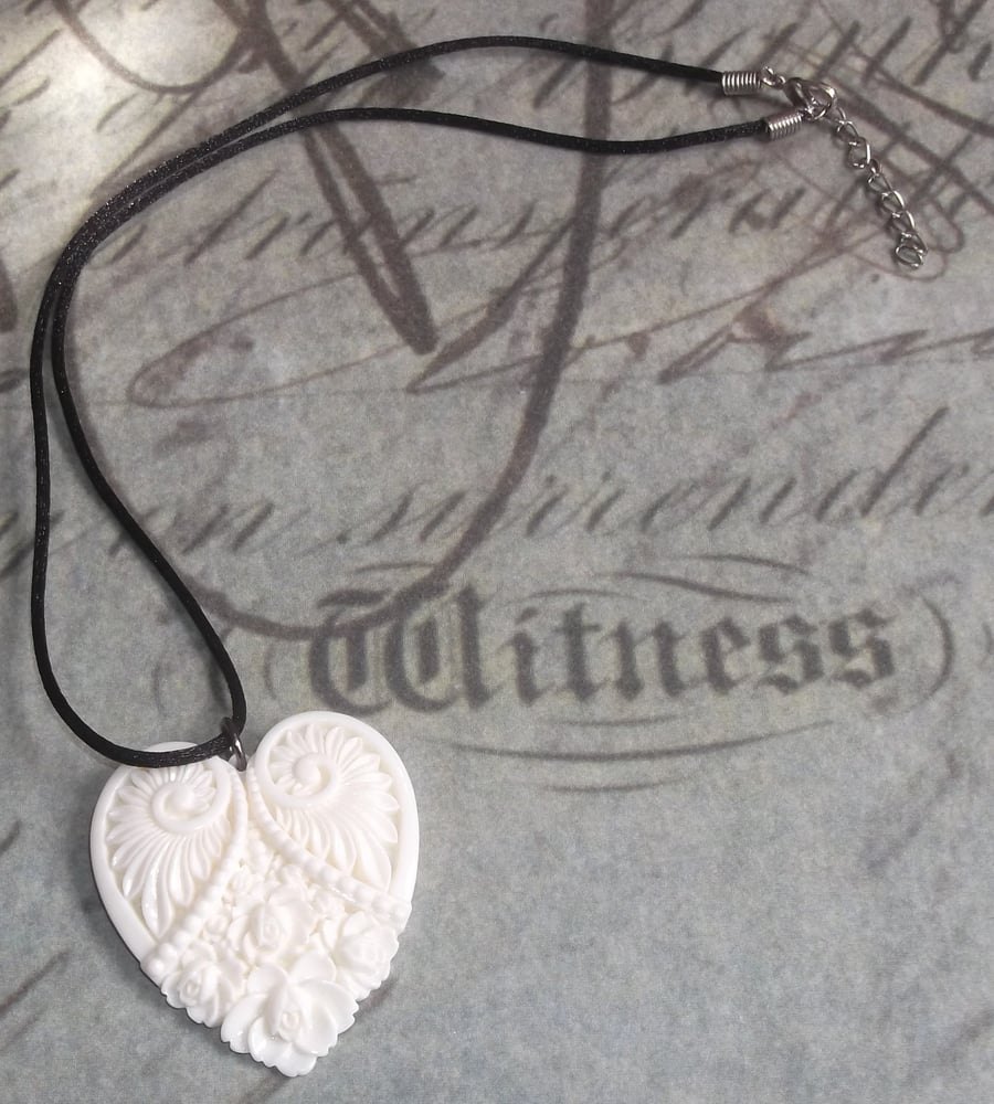 Sale Ivory Heart pendant