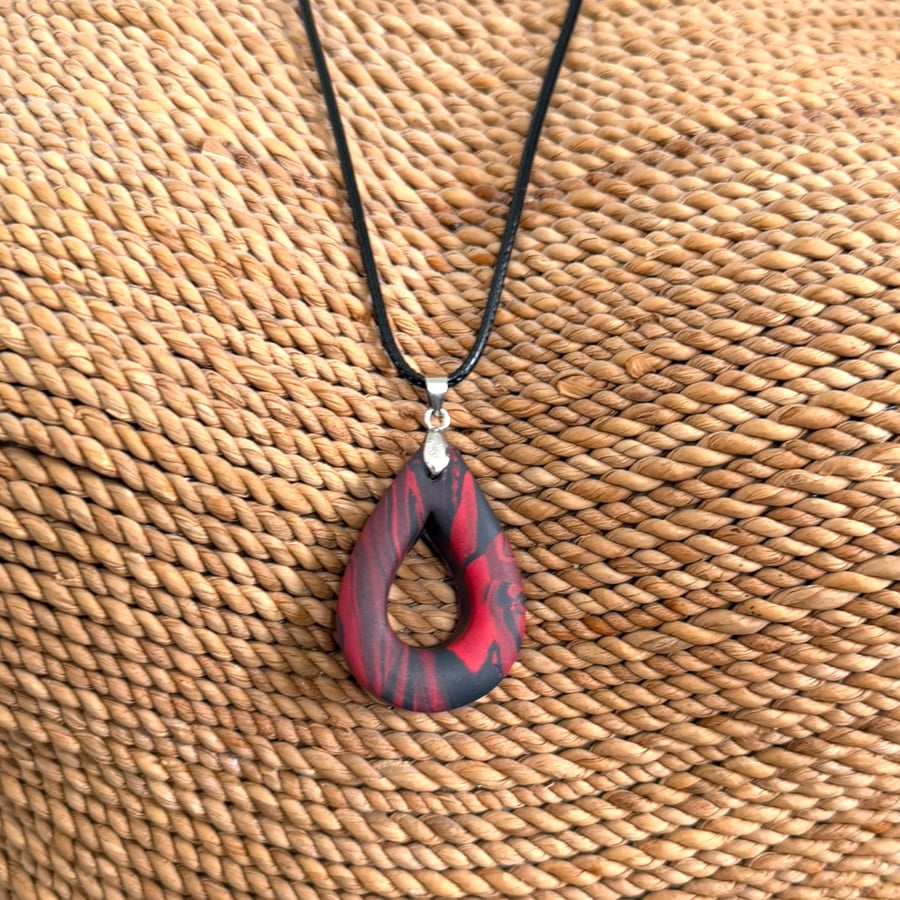 Deep Red and Black Marbled Glasses Holder Necklace Teardrop Pendant