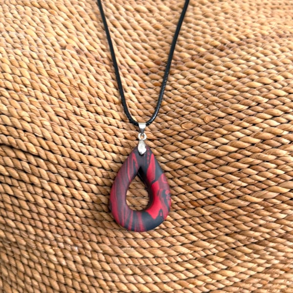 Deep Red and Black Marbled Glasses Holder Necklace Teardrop Pendant