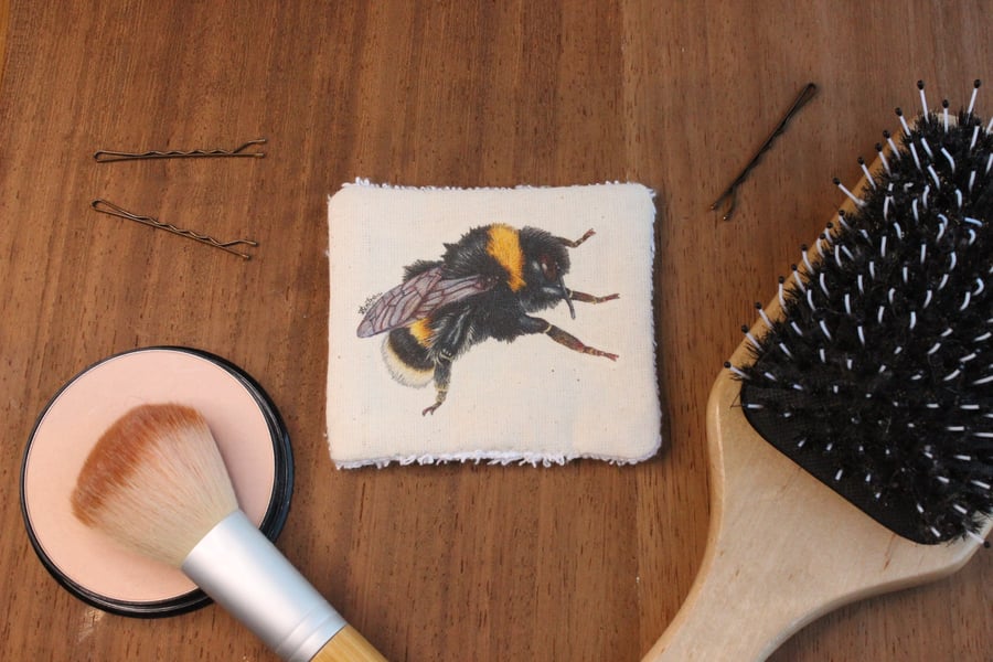 Bumble Bee Washable & Reusable Eco Fabric Bird Face Wipe Gift Set