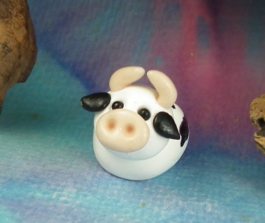 Village Cow 'Mia' OOAK Sculpt by Ann Galvin
