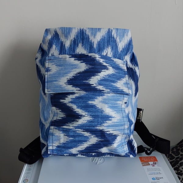 Coated cotton chevron print drybag