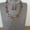 NATURAL SHELL AND NATURAL SEA STONES NECKLACE AND FREE EARRINGS SET.