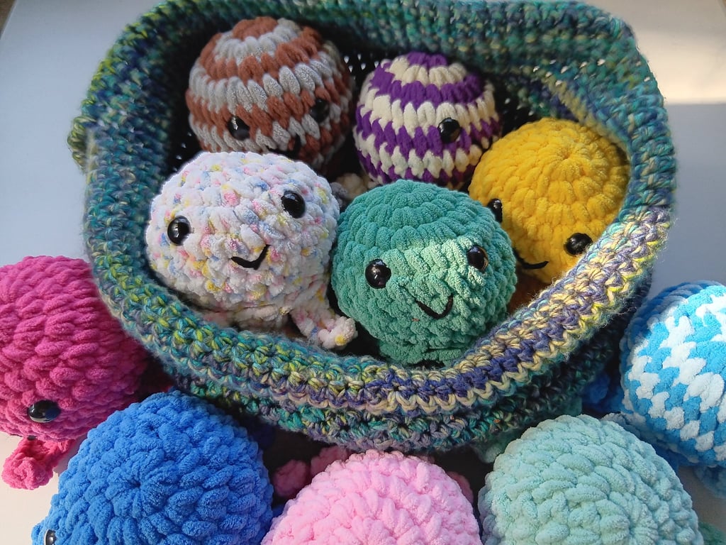 Plushie toy baby octopus - super soft, great gift!