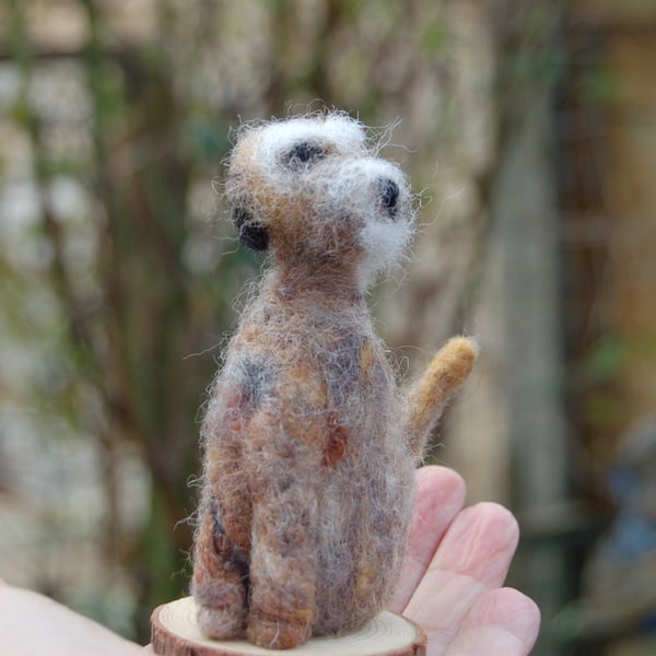 Needle felt wool  Border Terrier Dog 11 cm tall, wool dog,  