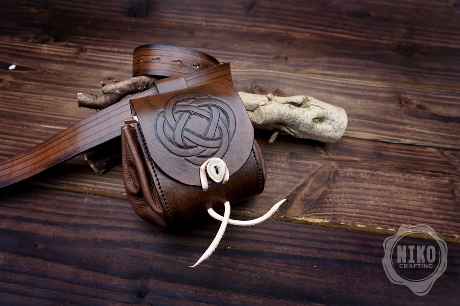Handmade Medieval-style leather belt pouch with Viking knot embossing - Hipbag