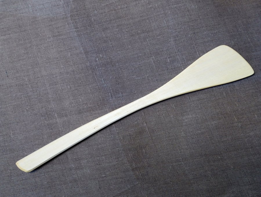 Spatula Hand Carved Sycamore - the Chefs Friend