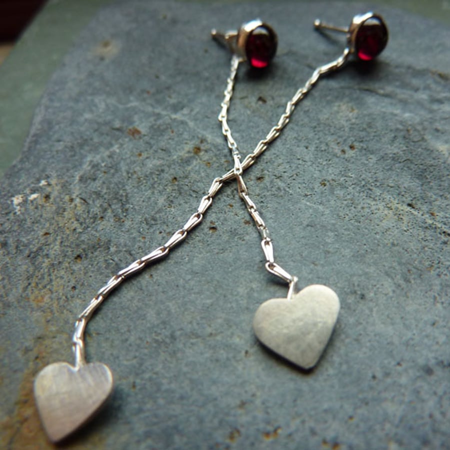 Queen of Hearts drop earrings with garnet