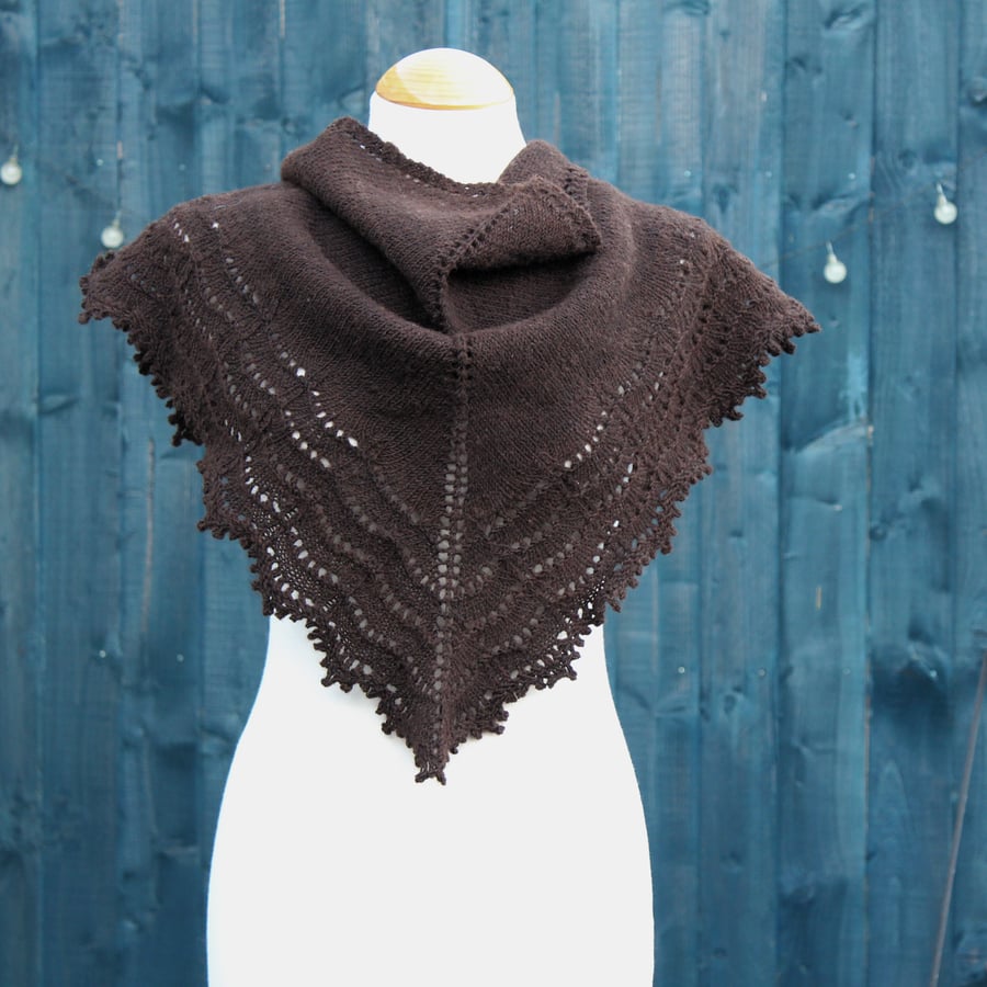 Natural undyed black Jacob wool lace edged shawl - design LF195