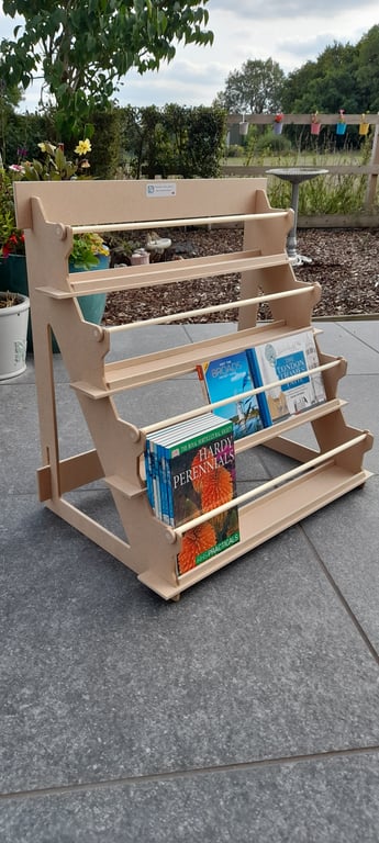 Deep display Stands for browsing - 4 shelf. For items with min. height of 15cm