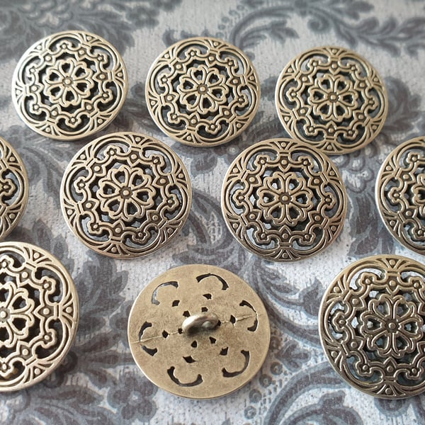 11.5mm 18L Italian Made metal Buttons