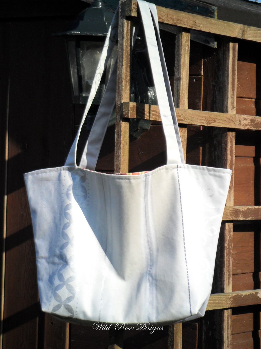 Shopping bag in Silver grey 