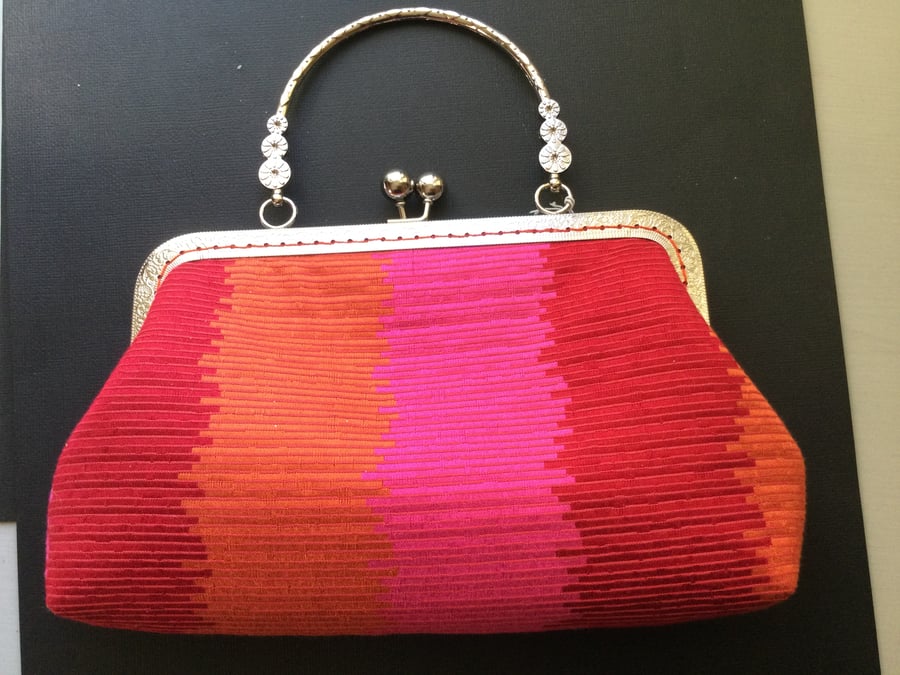 Bright and Breezy Pinks, 20cm Clasp Purse