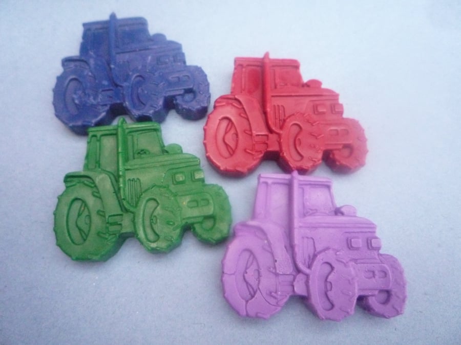 handmade novelty tractor shaped wax crayons x 6