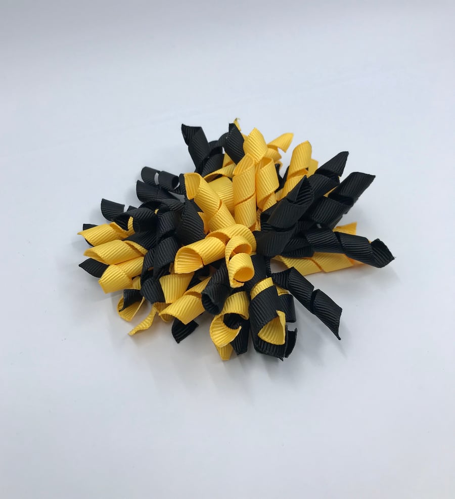 3 inch Black and Yellow Gold Curly Corkers on Elastics (pair)