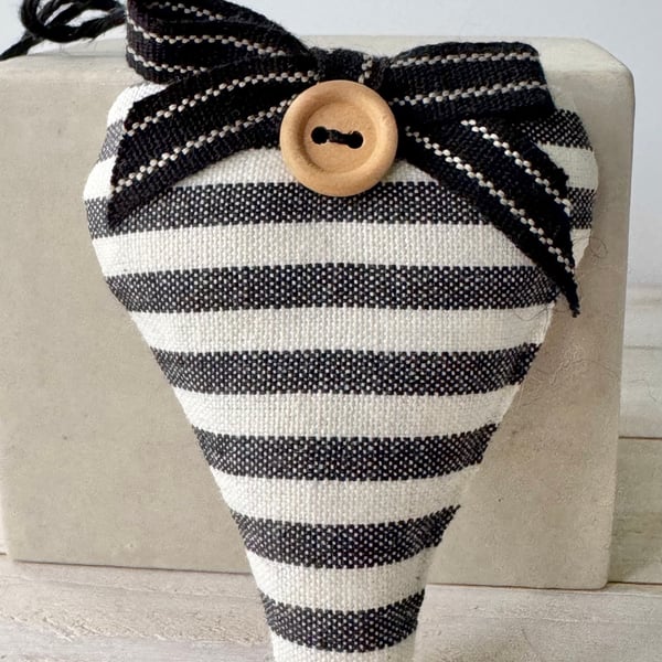 SALE 2026 - black and white striped heart