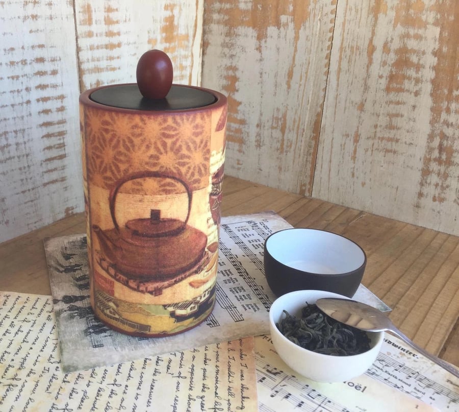 Handmade Wooden Tea Jar – Green & Black Tea Design