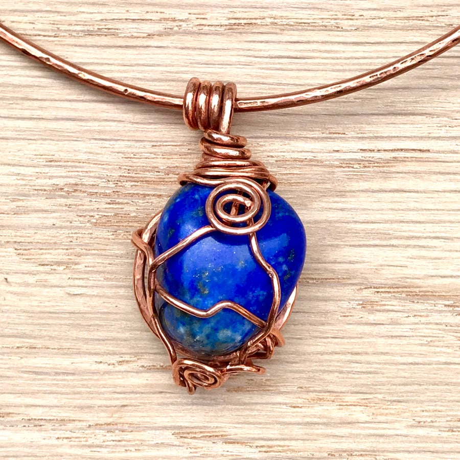 Handmade Lapis lazuli pendant necklace 